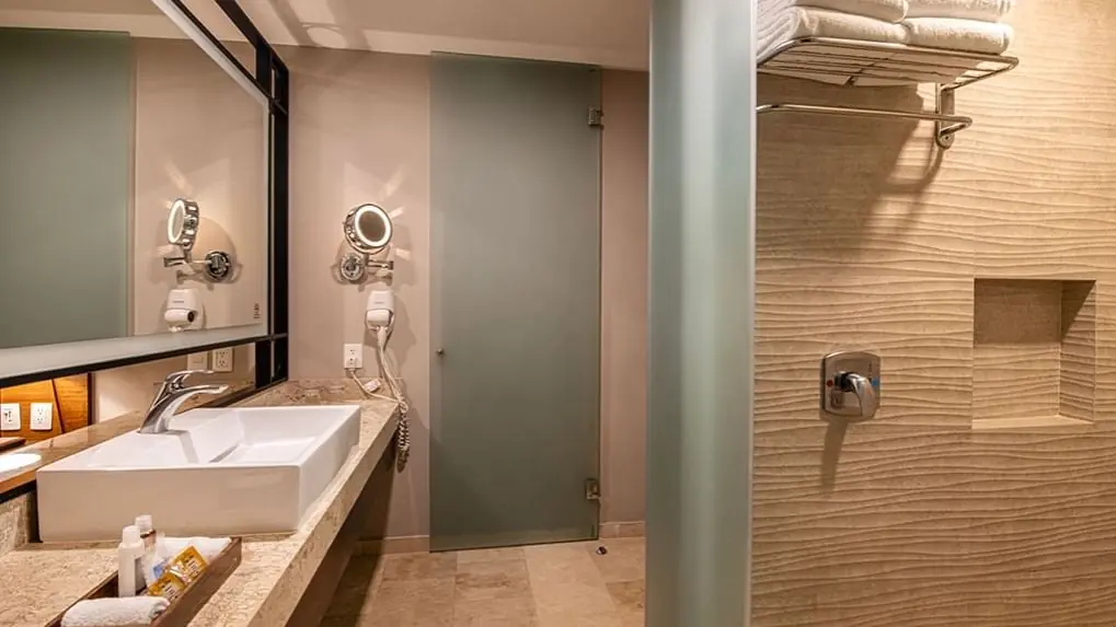 Suite Crown 2